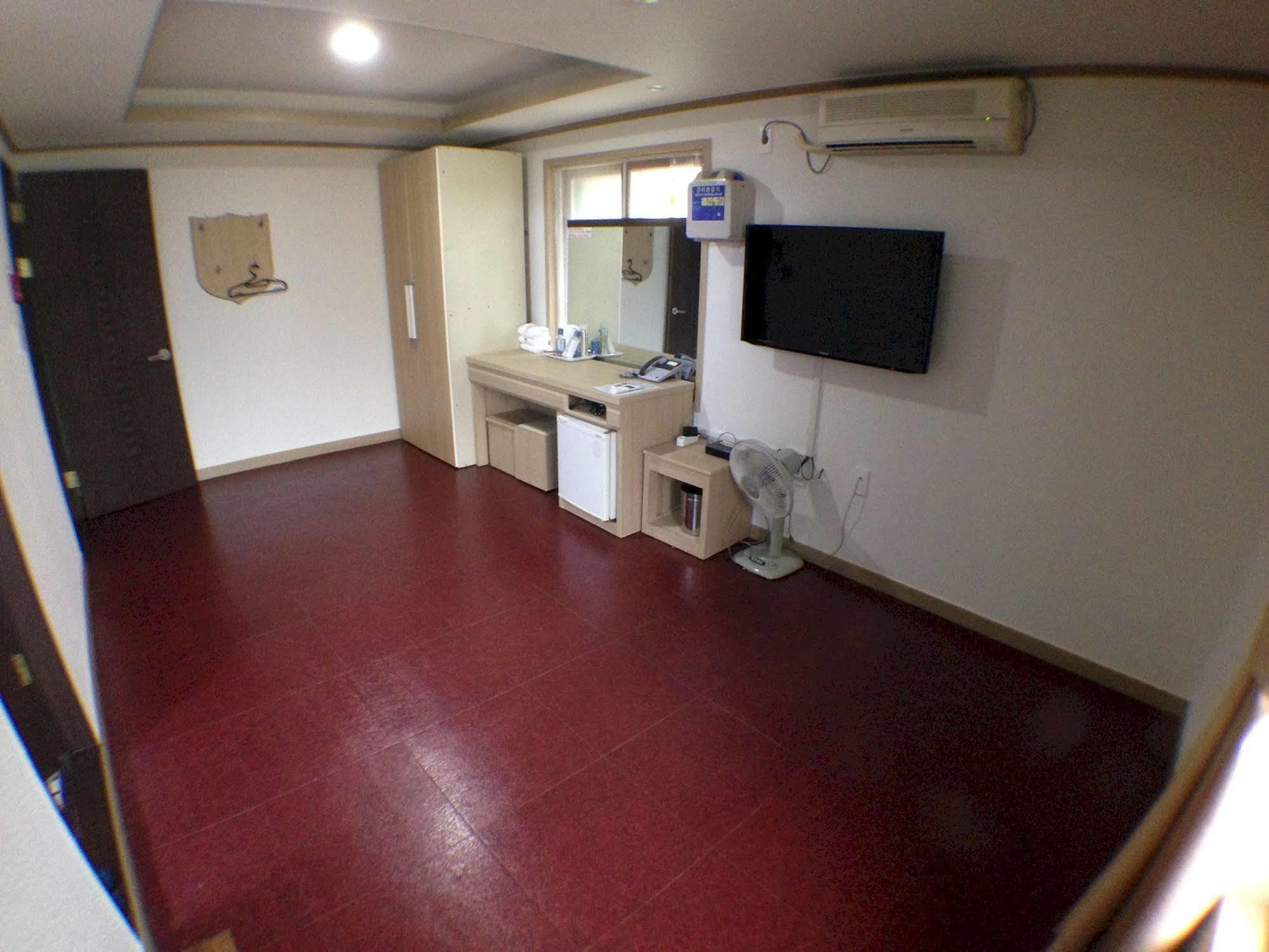 Suanbo Saipan Hot Spring Hotel Chungju Exterior photo